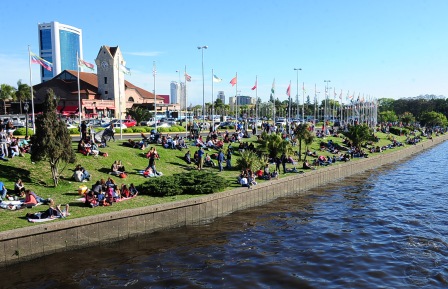 Multitudinario festejo del Día de la Primavera en Tigre Multitudinario festejo del Día de la Primavera en Tigre