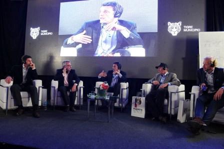 m Sagolla, co-fundador de Twitter, Marc Randolph, co-fundador de Netflix y Jonás Kjellberg, co-creador de Skype.
m Sagolla, co-fundador de Twitter, Marc Randolph, co-fundador de Netflix y Jonás Kjellberg, co-creador de Skype.