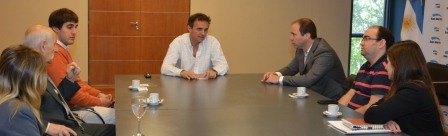 Katopodis se reunió con representantes de la industria del juguete para impulsar el sector Katopodis se reunió con representantes de la industria del juguete para impulsar el sector