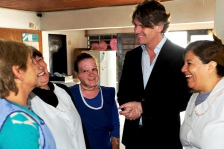 Nicolas Scioli participó de diversas actividades en escuelas de Tigre Nicolas Scioli participó de diversas actividades en escuelas de Tigre