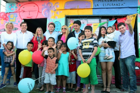 Alex Campbell abrió el merendero La Esperanza que está ubicado en el barrio Villa Jardín