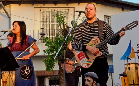 La Misa del Folclorista conquistó la calle con Bruno Arias y la Bruja Salguero La Misa del Folclorista conquistó la calle con Bruno Arias y la Bruja Salguero