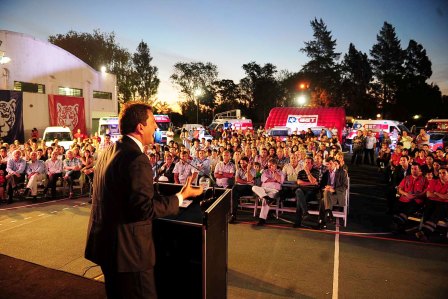 El diputado nacional y precandidato presidencial del Frente Renovador, Sergio Massa, volvió a incursionar hoy en la polémica por los remedios contra el SIDA