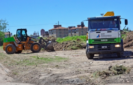 El Municipio de San Fernando mejora 3 grandes terrenos en el barrio San Rafael El Municipio de San Fernando mejora 3 grandes terrenos en el barrio San Rafael