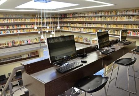 Luis Andreotti inauguró el nuevo edificio de la Biblioteca Rómulo Naón