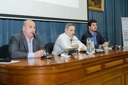 Castellano, Saín y Burzaco coincidieron en la creación de las policías municipales
Castellano, Saín y Burzaco coincidieron en la creación de las policías municipales
