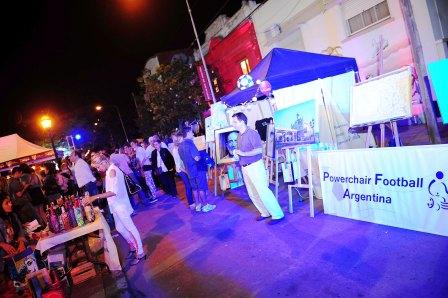 La “Noche de las artes” llenó el Boulebar Sáenz Peña de Tigre de música y color La “Noche de las artes” llenó el Boulebar Sáenz Peña de Tigre de música y color