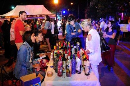 La “Noche de las artes” llenó el Boulebar Sáenz Peña de Tigre de música y color La “Noche de las artes” llenó el Boulebar Sáenz Peña de Tigre de música y color