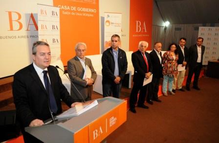 El ministro de la Producción, Ciencia y Tecnología, Cristian Breitenstein, inauguró esta mañana la Segunda Jornada de Desarrollo Productivo El ministro de la Producción, Ciencia y Tecnología, Cristian Breitenstein, inauguró esta mañana la Segunda Jornada de Desarrollo Productivo