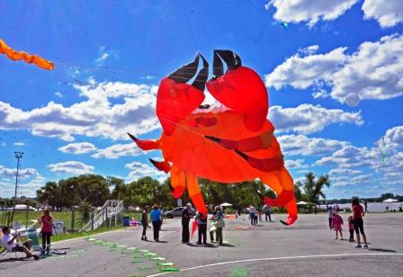 San Fernando realizó la Gran Barrileteada Familiar a orillas del río San Fernando realizó la Gran Barrileteada Familiar a orillas del río