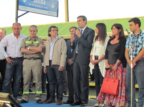 Cristina y Randazzo pusieron en marcha los trenes 0km de la Línea Mitre Cristina y Randazzo pusieron en marcha los trenes 0km de la Línea Mitre