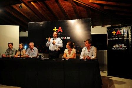 Marco Lavagna brindó una charla debate con vecinos en Tigre Marco Lavagna brindó una charla debate con vecinos en Tigre