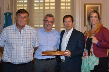 Tigre y Miramar firmaron un convenio de colaboración mutua Tigre y Miramar firmaron un convenio de colaboración mutua
