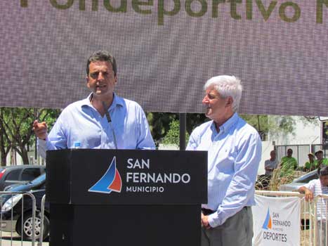 Luis Andreotti y Sergio Massa inauguraron el Polideportivo N°5 de San Fernando Luis Andreotti y Sergio Massa inauguraron el Polideportivo N°5 de San Fernando