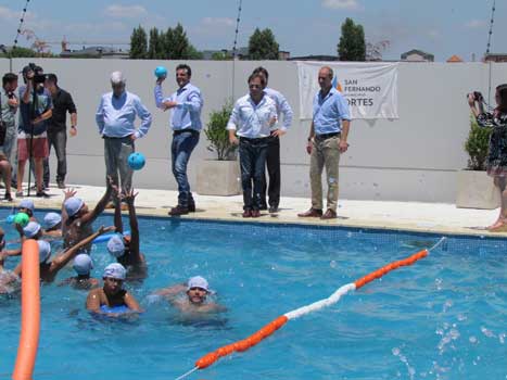 Luis Andreotti y Sergio Massa inauguraron el Polideportivo N°5 de San Fernando Luis Andreotti y Sergio Massa inauguraron el Polideportivo N°5 de San Fernando
