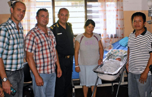 Personal de las Patrullas Municipales de San Fernando ayudó a una vecina a dar a luz en su hogar.
