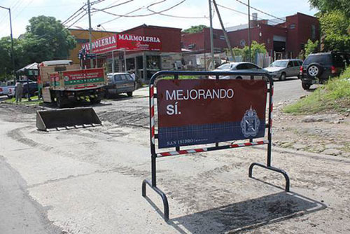 San Isidro realiza mejoras en la calle Uruguay. San Isidro realiza mejoras en la calle Uruguay.