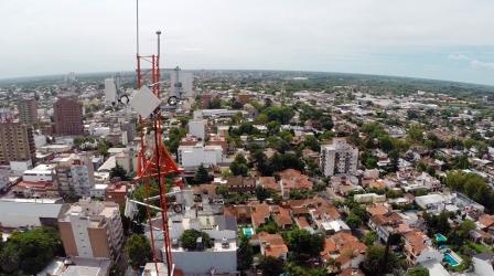 El Municipio de San Fernando instaló una antena de 72 metros para ampliar su red de Cámaras de Seguridad El Municipio de San Fernando instaló una antena de 72 metros para ampliar su red de Cámaras de Seguridad