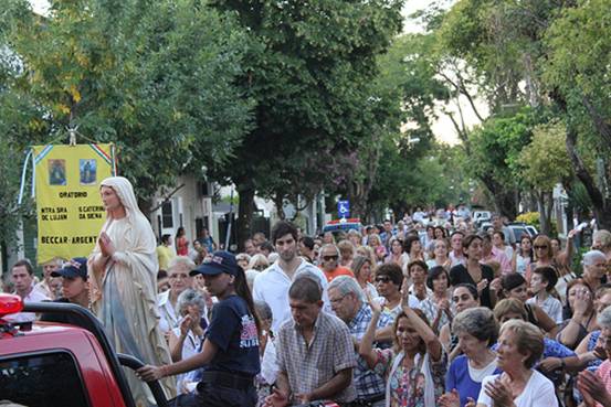 En San Isidro se celebró la fiesta patronal de la Virgen de Lourdes En San Isidro se celebró la fiesta patronal de la Virgen de Lourdes