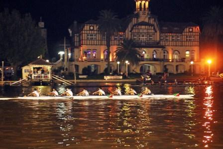 Tigre se iluminó con el décimo Festival de Ochos disputado en el Río Luján