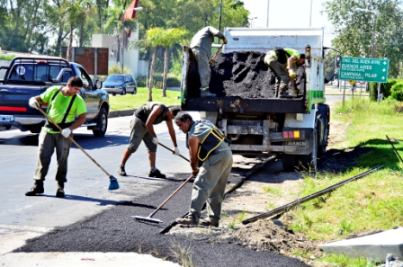 Última etapa de reparaciones y mejoras en el Camino Bancalari Última etapa de reparaciones y mejoras en el Camino Bancalari