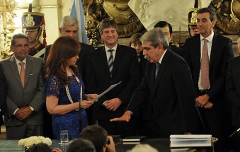 La Presidenta tomó juramento a Aníbal Fernández como jefe de gabinete y a “wado” De Pedro como Secretario General de la Presidencia