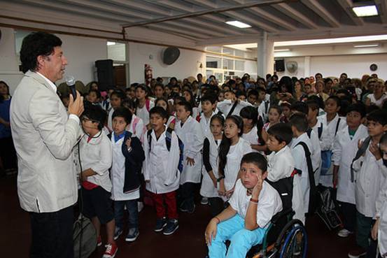 Posse participó en el inicio del ciclo lectivo de la escuela municipal Malvinas Argentinas