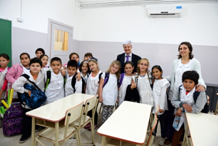 La Escuela J. G. Artigas de San Fernando comenzó sus clases con instalaciones renovadas La Escuela J. G. Artigas de San Fernando comenzó sus clases con instalaciones renovadas
