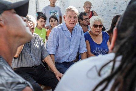 Denuncian a De Narváez por agredir a un periodista en La Plata