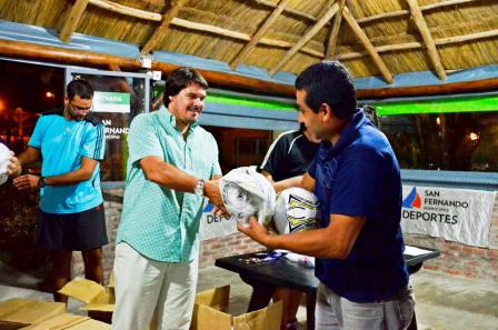 Se lanzó el Torneo de Fútbol de Adultos Veteranos en San Fernando Se lanzó el Torneo de Fútbol de Adultos Veteranos en San Fernando