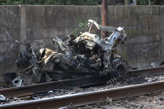 Una mujer falleció al ser arrollado el auto que conducía por un tren en Tigre, al intentar cruzar con las barreras bajas