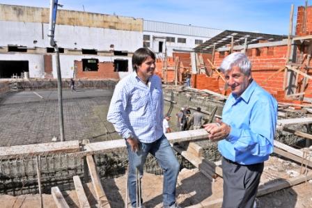 Avanza la construcción de la pileta semi-olímpica del Polideportivo N°6 de San Fernando