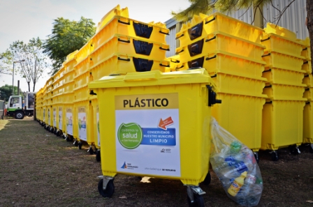 San Fernando adquirió 340 nuevos contenedores y dos camiones para el reciclado de plástico