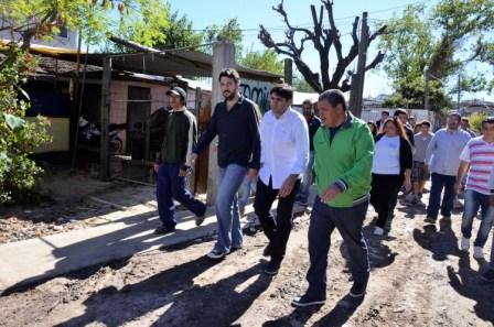 Bossio recorrió San Fernando junto a Gustavo Aguilera Bossio recorrió San Fernando junto a Gustavo Aguilera