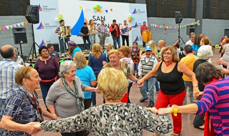 Los abuelos de San Fernando tuvieron un nuevo baile Los abuelos de San Fernando tuvieron un nuevo baile