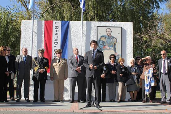 En San Isidro celebraron el 190 aniversario de la epopeya de los 33 Orientales En San Isidro celebraron el 190 aniversario de la epopeya de los 33 Orientales