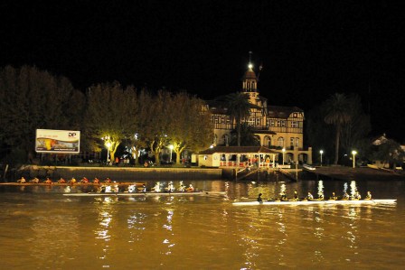 Se disputó una nueva regata nocturna en Tigre