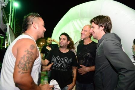Más de 3.000 vecinos vivieron una tarde a todo rock en San Fernando Más de 3.000 vecinos vivieron una tarde a todo rock en San Fernando
