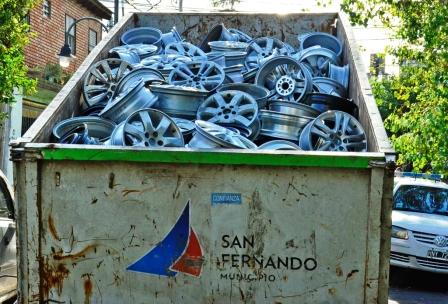 Desbaratan una banda de “roba ruedas” en San Fernando