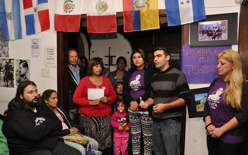 El FPV de Tigre presentó una línea que atenderá las 24hs a víctimas de violencia familiar El FPV de Tigre presentó una línea que atenderá las 24hs a víctimas de violencia familiar