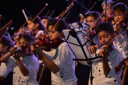 Muestra de fin de año del Programa de Orquestas Infanto Juveniles de Tigre