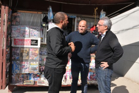 Julio Zamora recorrió Don Torcuato en un mano a mano con los vecinos Julio Zamora recorrió Don Torcuato en un mano a mano con los vecinos