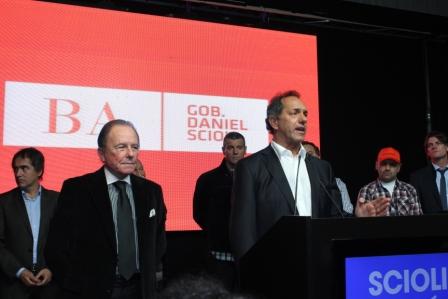 Enrique “Japonés” García lanzó su pre candidatura a intendente de Vicente López con el apoyo de Daniel Scioli Enrique “Japonés” García lanzó su pre candidatura a intendente de Vicente López con el apoyo de Daniel Scioli