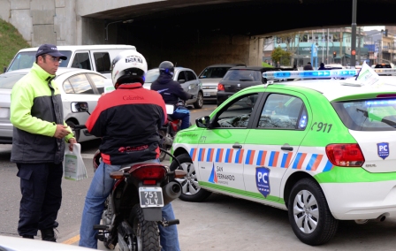 San Fernando concientizó a los vecinos en el Día Nacional de la Seguridad Vial San Fernando concientizó a los vecinos en el Día Nacional de la Seguridad Vial
