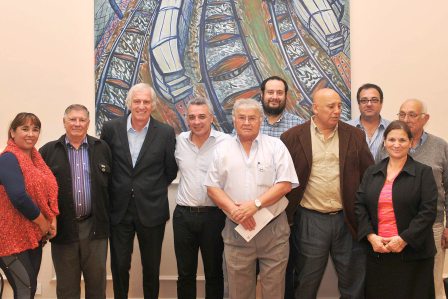 Julio Zamora entregó apoyo económico a la Comisión de Historia de El Talar Julio Zamora entregó apoyo económico a la Comisión de Historia de El Talar