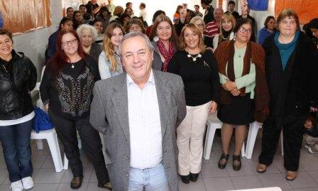 La Red de Mujeres Solidarias de Tigre acompaña a Roberto Passo La Red de Mujeres Solidarias de Tigre acompaña a Roberto Passo
