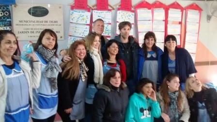 El pre candidato a concejal por Pro-Acción Comunal de Tigre Segundo Cernadas visito el pasado miércoles el Jardín de infantes n°903 “Ricardo Ubieto” de la localidad de Benavidez.
El pre candidato a concejal por Pro-Acción Comunal de Tigre Segundo Cernadas visito el pasado miércoles el Jardín de infantes n°903 “Ricardo Ubieto” de la localidad de Benavidez.