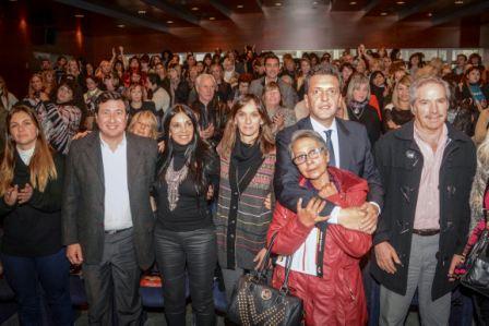 Sergio Massa recorrió San Isidro y presentó sus políticas de género