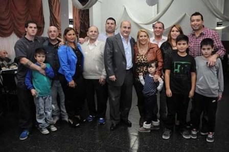 El presidente del Concejo Deliberante de San Isidro, Carlos Castellano, participó de la celebración junto a sus autoridades y socios.
El presidente del Concejo Deliberante de San Isidro, Carlos Castellano, participó de la celebración junto a sus autoridades y socios.