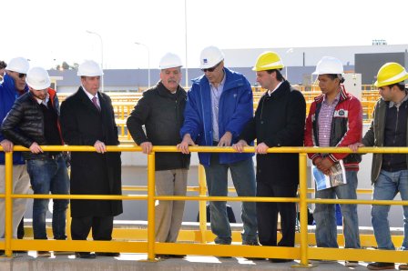 De Vido y Szpolski recorrieron la planta potabilizadora de AYSA en Dique Luján De Vido y Szpolski recorrieron la planta potabilizadora de AYSA en Dique Luján